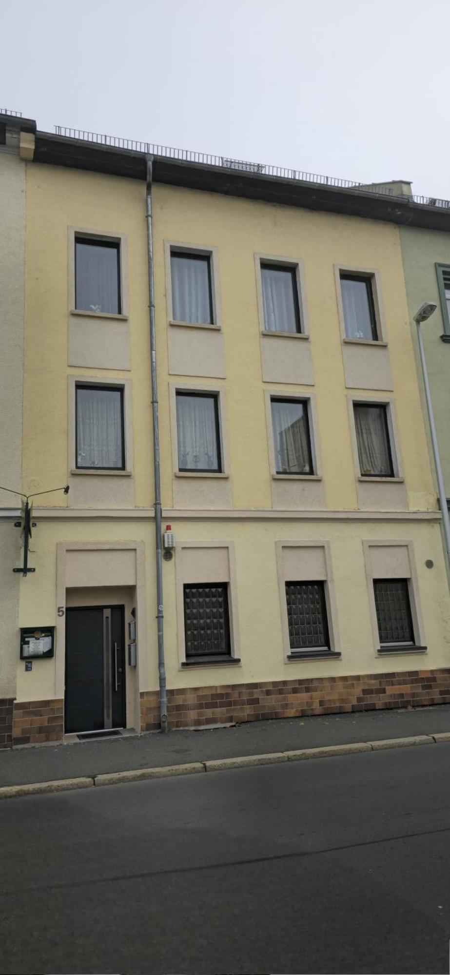 Apartment 5 Gera Bilik gambar